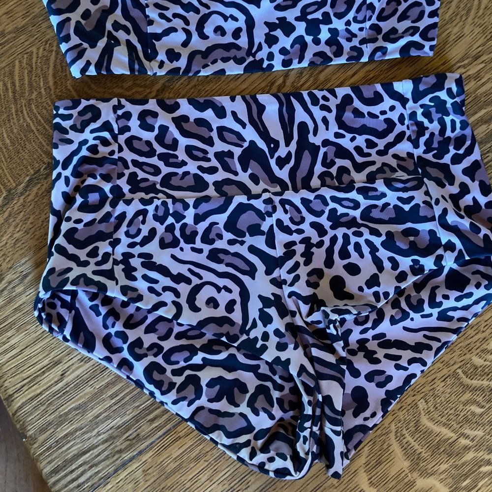 VA Essential Solid High-Rise Cheeky Bottom